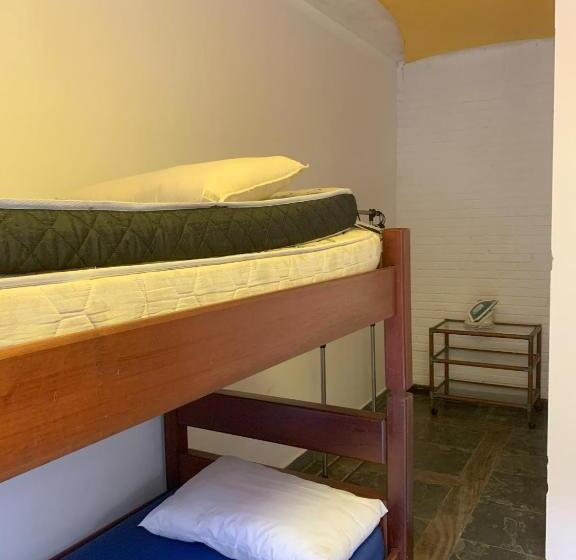 Четырехместный Номер Стандарт Вид на Сад, Canto Das Toninhas Guest House