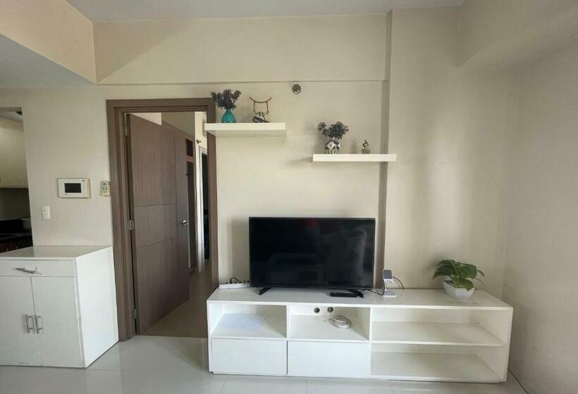 آپارتمان 1 خوابه, 4j 150 Newport   Terminal3 Airport