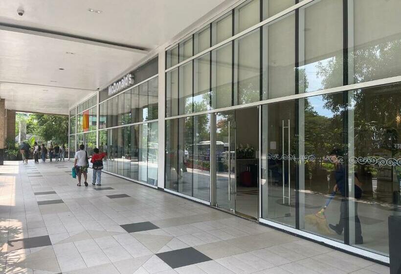 آپارتمان 1 خوابه, 4j 150 Newport   Terminal3 Airport