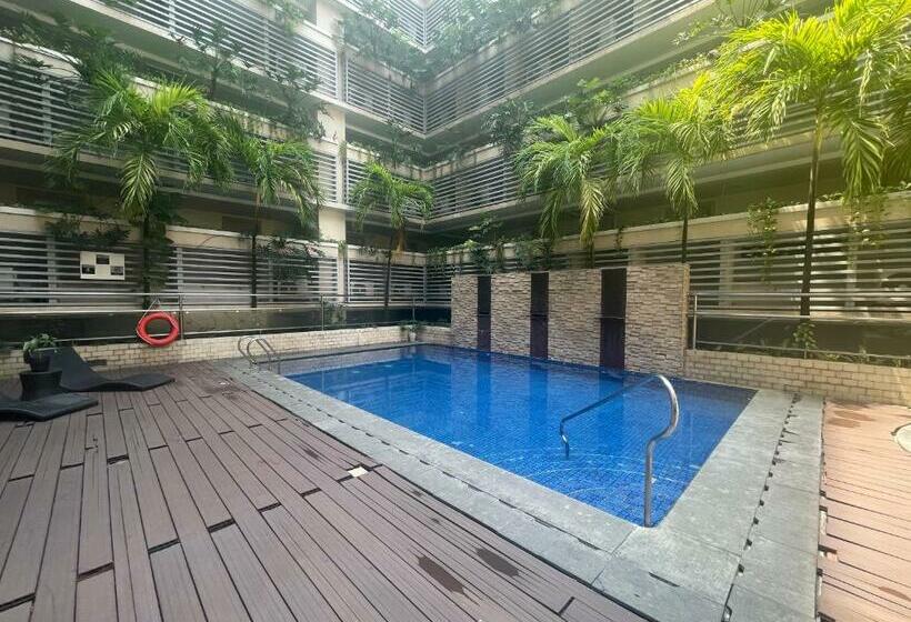 آپارتمان 1 خوابه, 4j 150 Newport   Terminal3 Airport