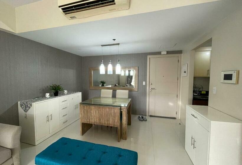 Apartamento 1 Dormitório, 4j 150 Newport   Terminal3 Airport