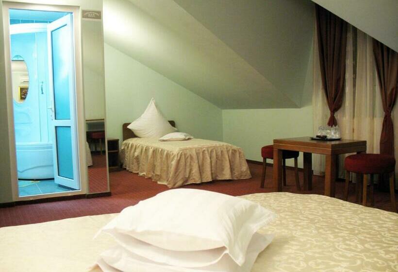 스탠다드 트리플 룸, Casa De Piatra