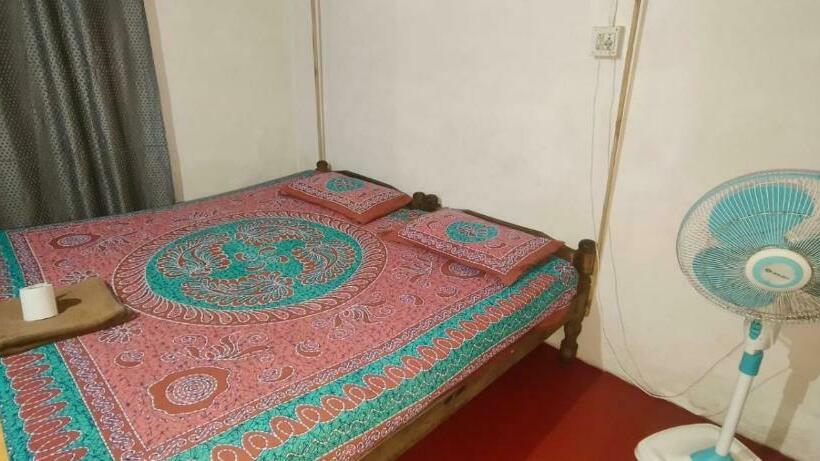 スタンダードシングルルーム, The Blues