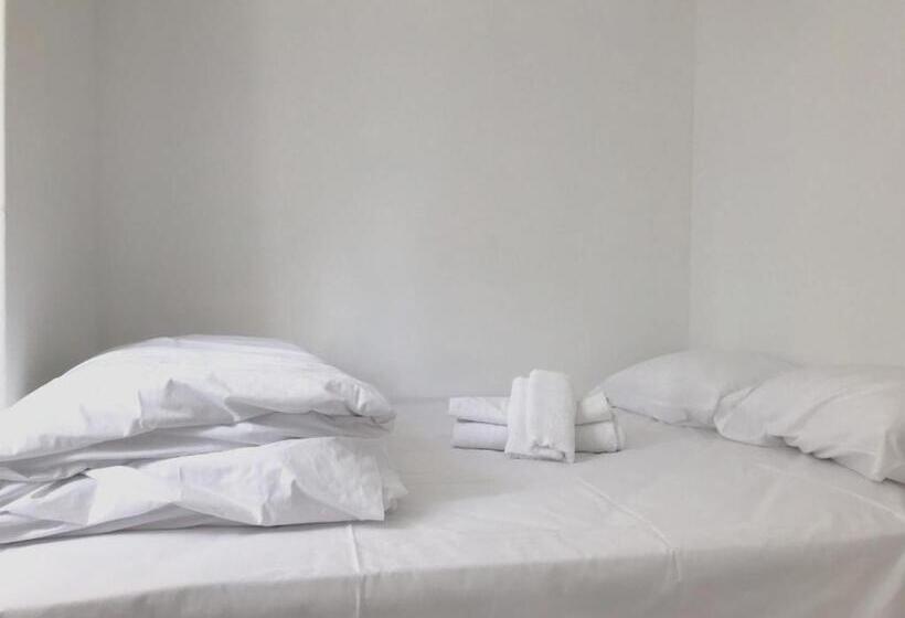 اتاق استاندارد, Alfama Guest House