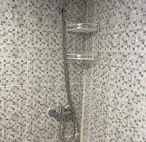 سوییت, Alfama Guest House