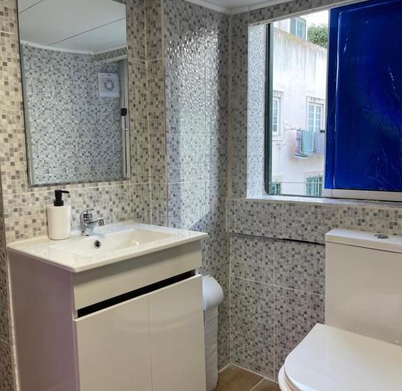 سوییت, Alfama Guest House