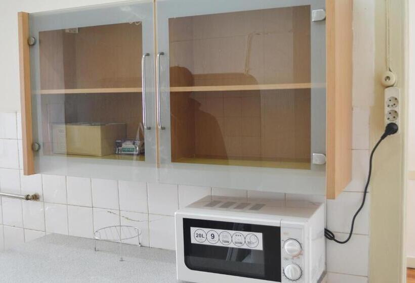 اتاق استاندارد یک نفره, Alfama Guest House