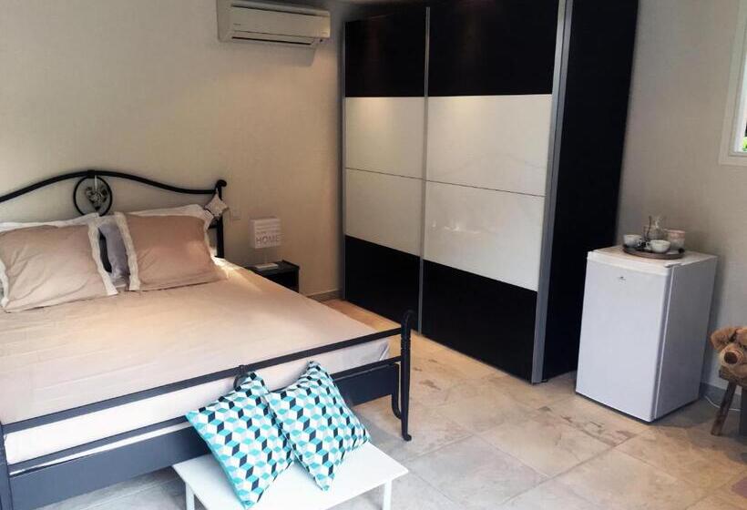 اتاق لوکس, B&b Charming Saint Paul De Vence