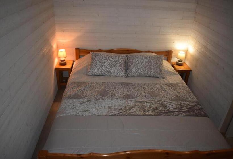 标准间, Chez Augustin