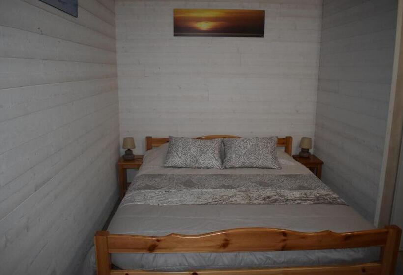 Номер Стандарт, Chez Augustin