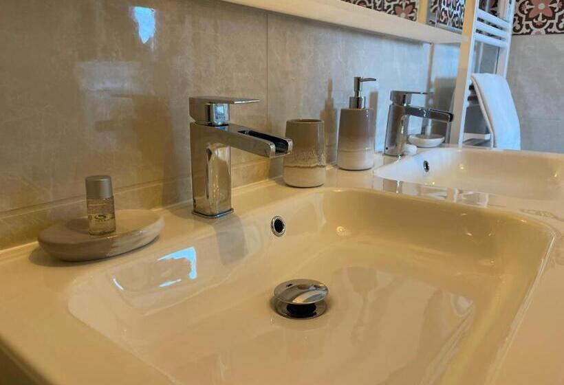 标准间, Le Domaine De Canesse