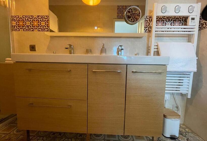 标准间, Le Domaine De Canesse