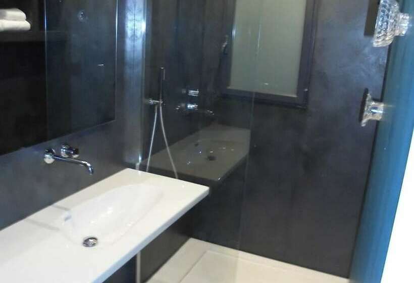 اتاق لوکس با چشم‌انداز دریا, Maison D Hôtes Bastia