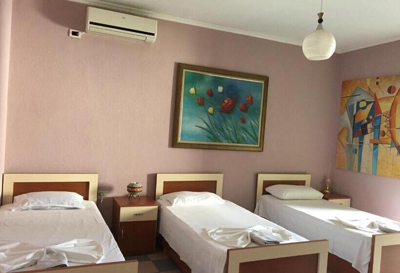 共用房间的床, Hostel Grande House