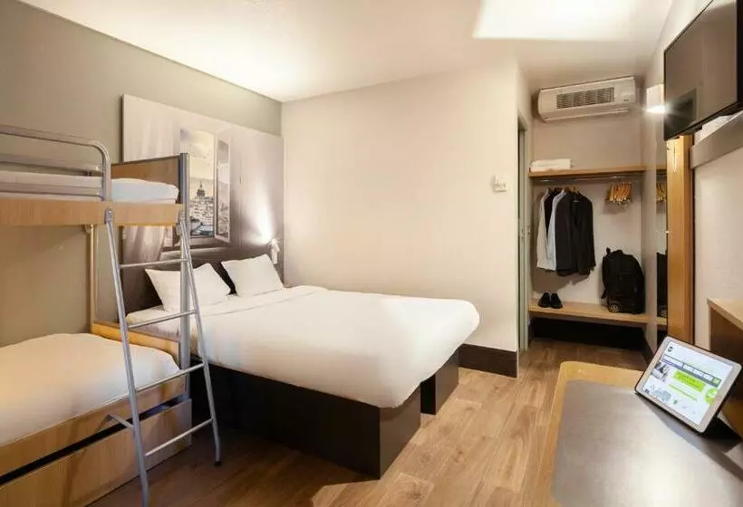 Standard Neljän Hengen Huone, B&b Hotel Bretigny Sur Orge