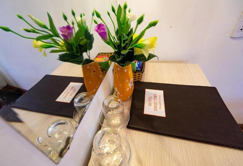 اتاق لوکس, Flora Hotel Hue