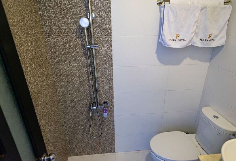 اتاق سوپریور, Flora Hotel Hue