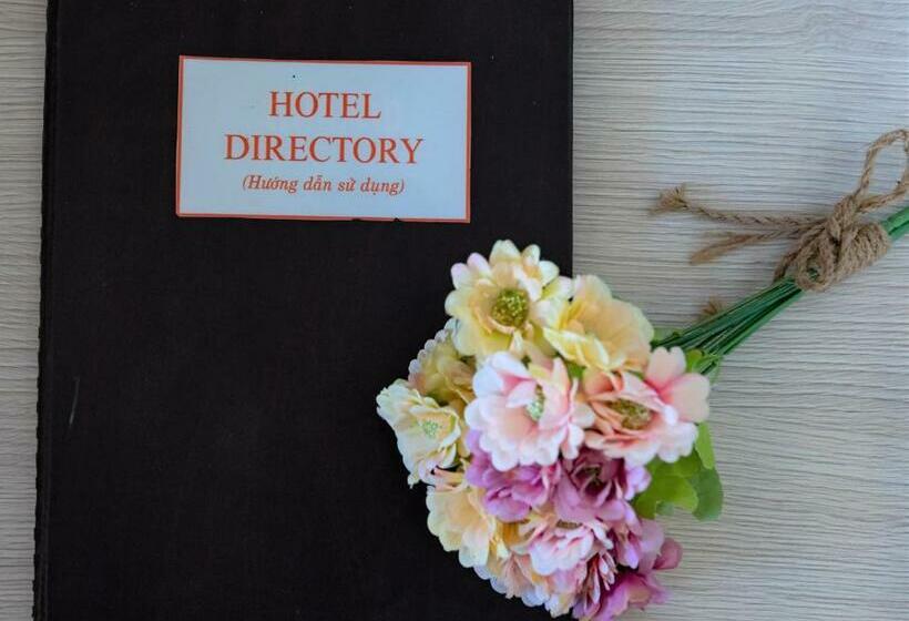 سوییت خانوادگی, Flora Hotel Hue