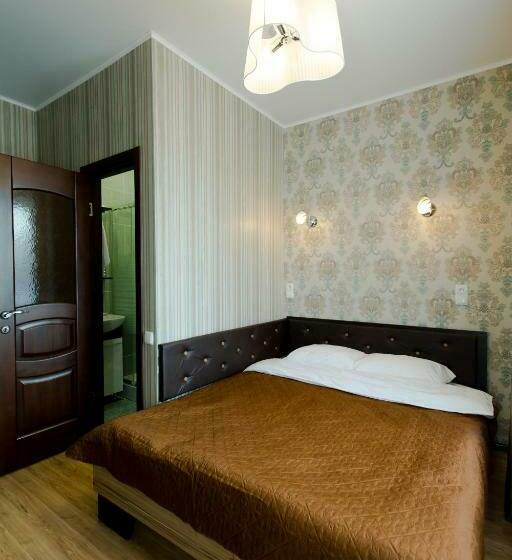 اتاق اکونومی, Hizhina