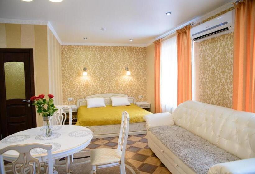 اتاق استاندارد با وان آب گرم, Hizhina