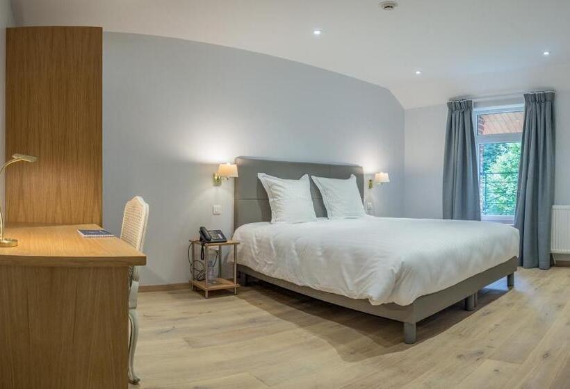 家庭间, Hôtel Château De La Marlière