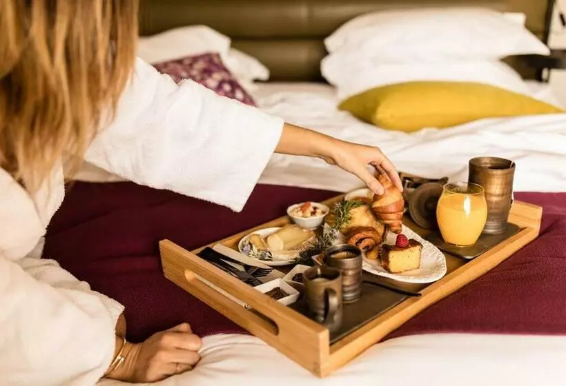 景色の見えるデラックスルーム, Hôtel & Spa Version Maquis Citadelle
