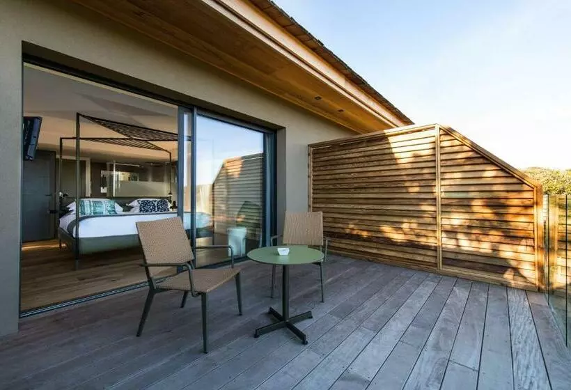 景色の見えるデラックスルーム, Hôtel & Spa Version Maquis Citadelle