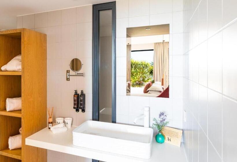 חדר דלוקס עם נוף, Hôtel & Spa Version Maquis Citadelle