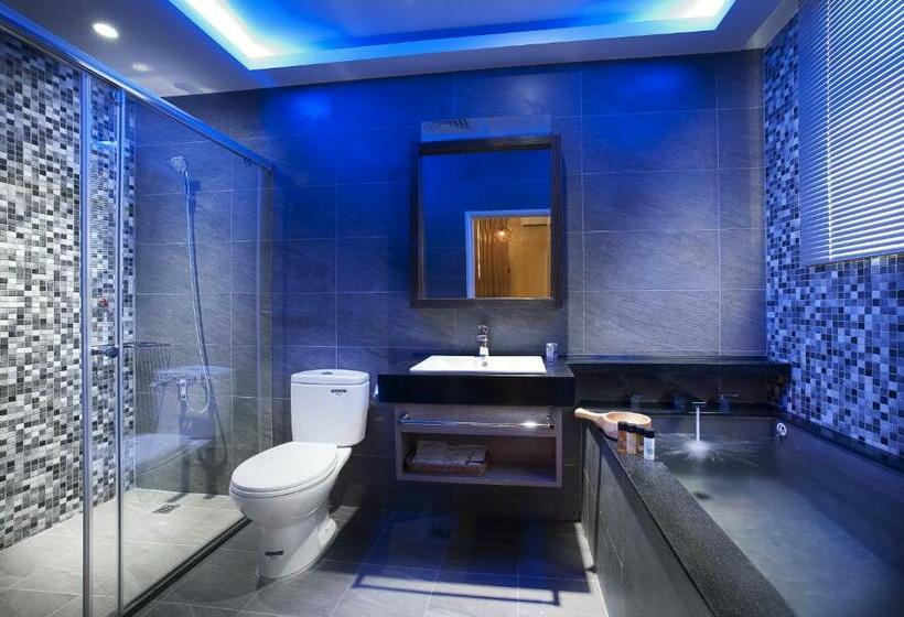 Deluxe Vierpersoonskamer, One Fukun