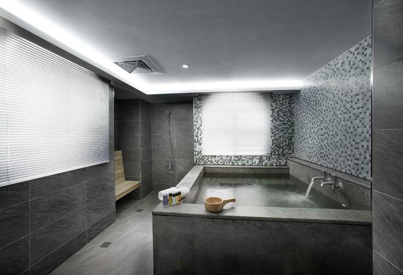 Standaard Vierpersoonskamer, One Fukun