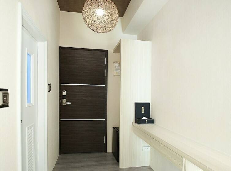 Deluxe Kamer, One Fukun