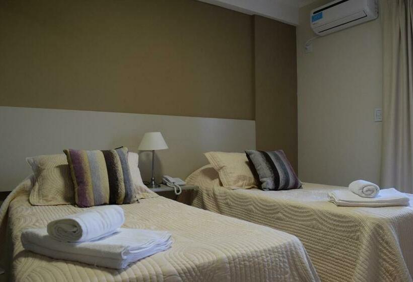 غرفة قياسية ثلاثية, Río