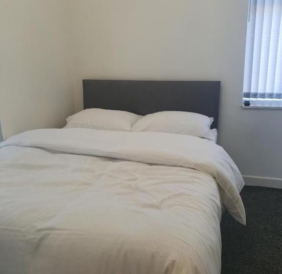 غرفة قياسية فردية, Blackwood Residence