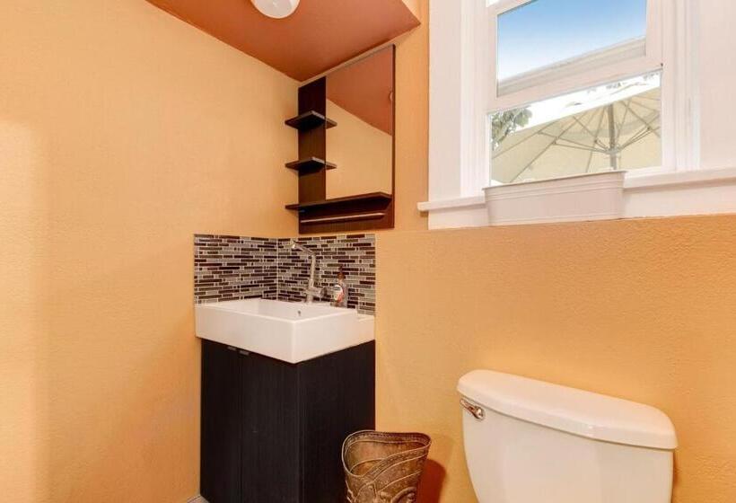 سوییت, The Chadwick