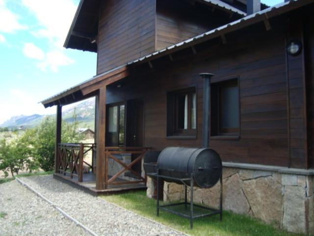 بنجلو قياسى, Amancio Hotel & Cabañas