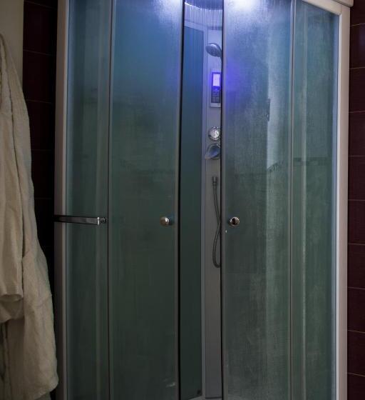 غرفة كومفورت ثلاثية, B&b Fiori Di Loto