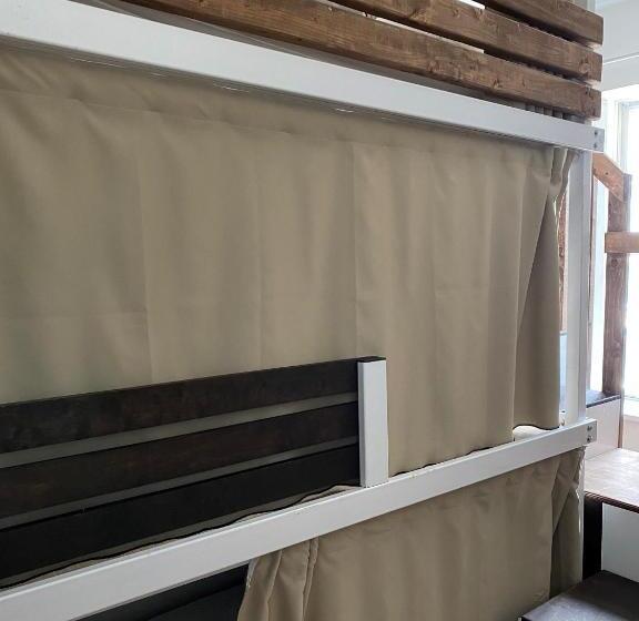 공동 객실, Highroad Washington Dc