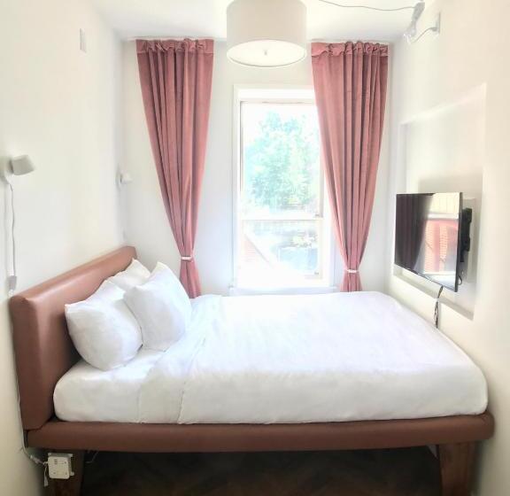 스탠다드 룸, Highroad Washington Dc