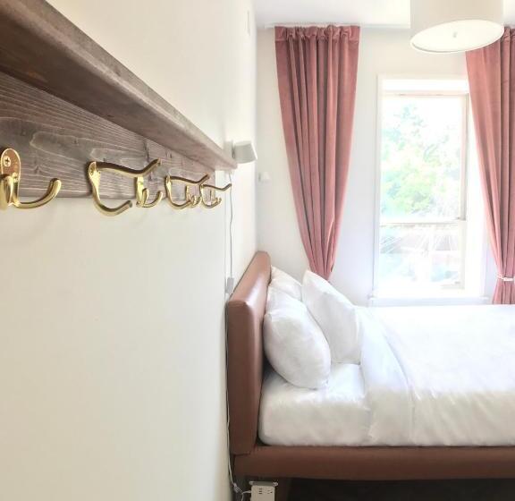 스탠다드 룸, Highroad Washington Dc