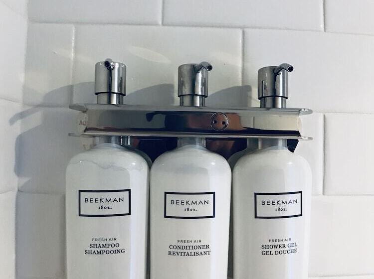 디럭스 룸, Highroad Washington Dc