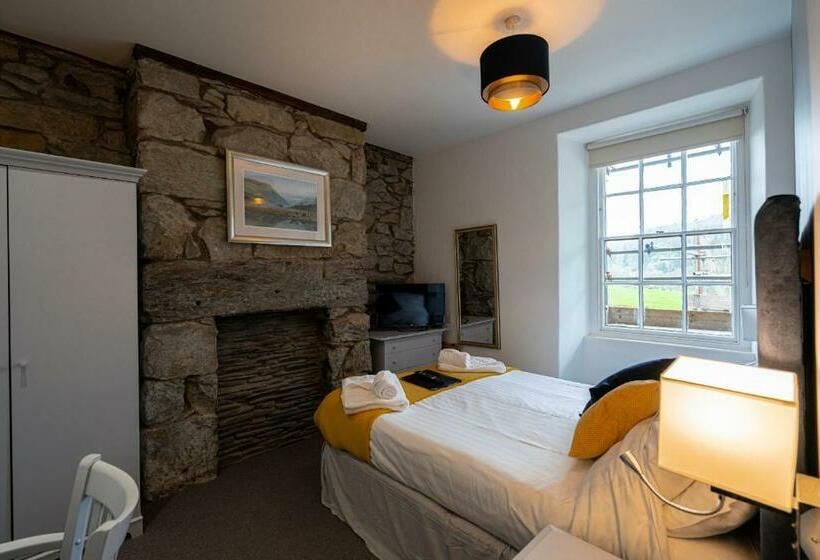 Номер Стандарт, Grapes Hotel, Bar & Restaurant Snowdonia Nr Zip World