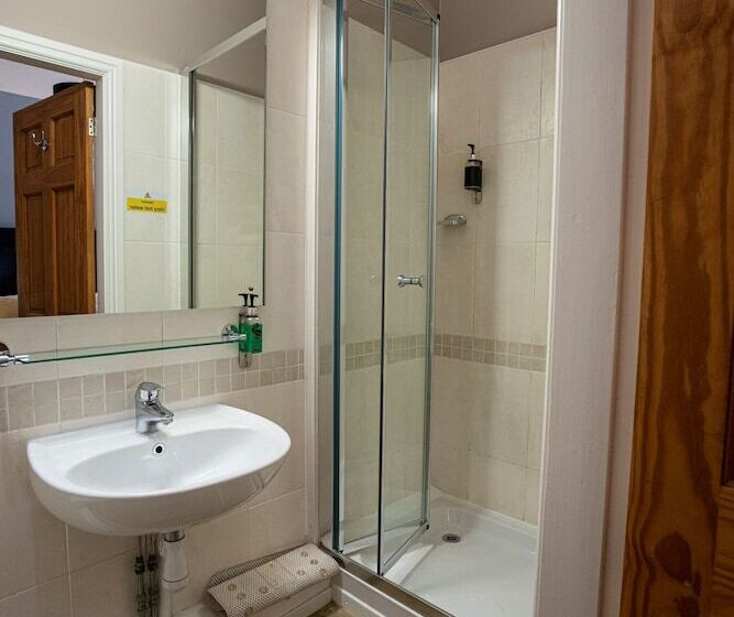 标准间, Grapes Hotel, Bar & Restaurant Snowdonia Nr Zip World