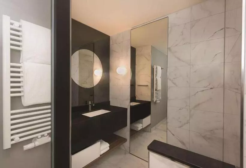 استودیوی لوکس, Adina Apartment Hotel Nuremberg