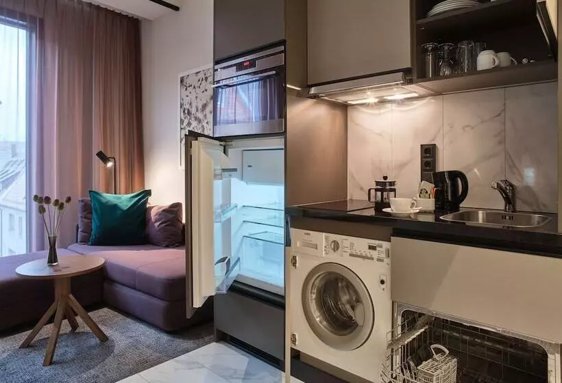 استودیوی پریمیوم, Adina Apartment Hotel Nuremberg