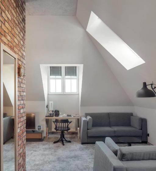 غرفة قياسية سرير كينج, Almond Business & Spa By Grano Gdańsk