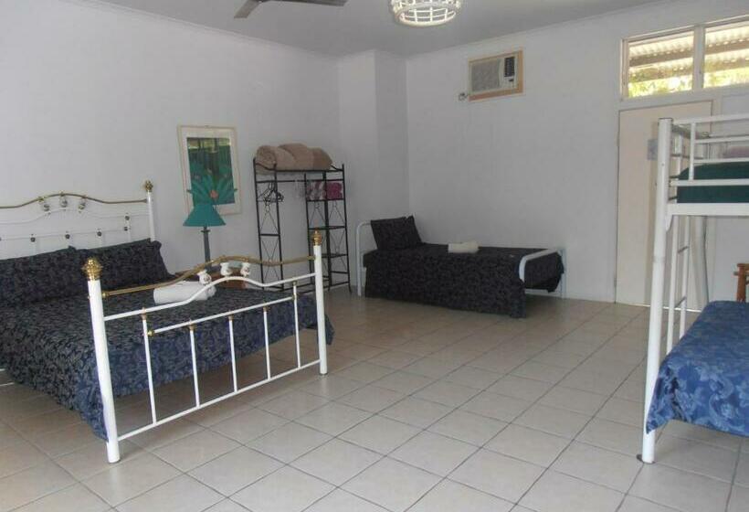 Семейный Номер Вид на Бассейн, Daintree Wild Bed & Breakfast