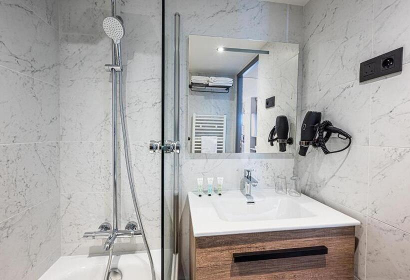 سوئیت با چشمانداز, Le Levanna By Les Etincelles