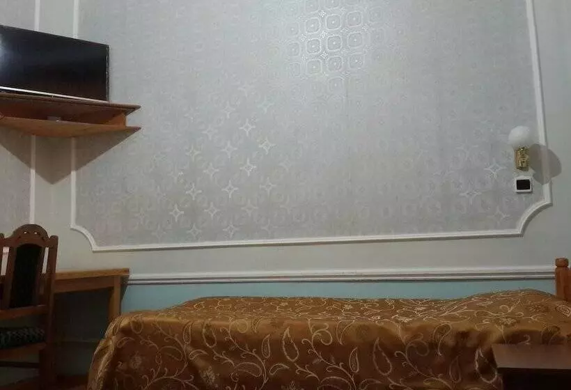 スタンダードシングルルーム, Islambek Hotel & Travel