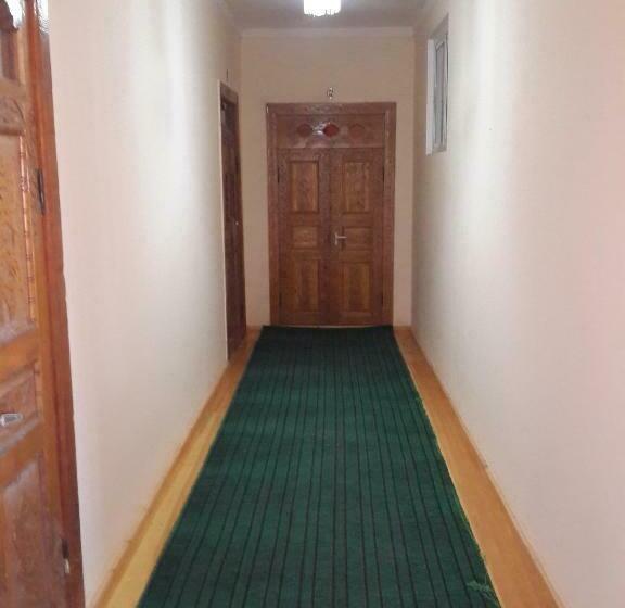 Номер Стандарт Трехместный, Islambek Hotel & Travel