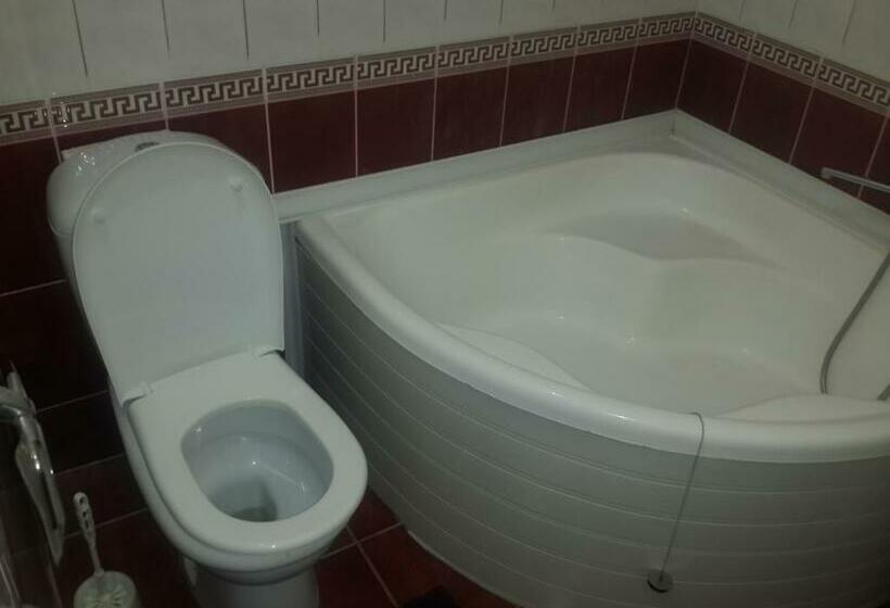 Номер Стандарт Трехместный, Islambek Hotel & Travel